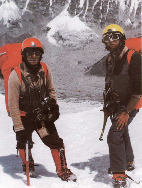  Jerzy Kukuczka ve Andrze Czok 1980 Bahar Everest Ekspedisyonunda. İkili bu tırmanışta dağda yeni bir rota açmıştı