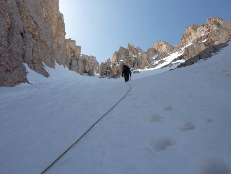 Vedat iz açarken kulvar açılıverdi.