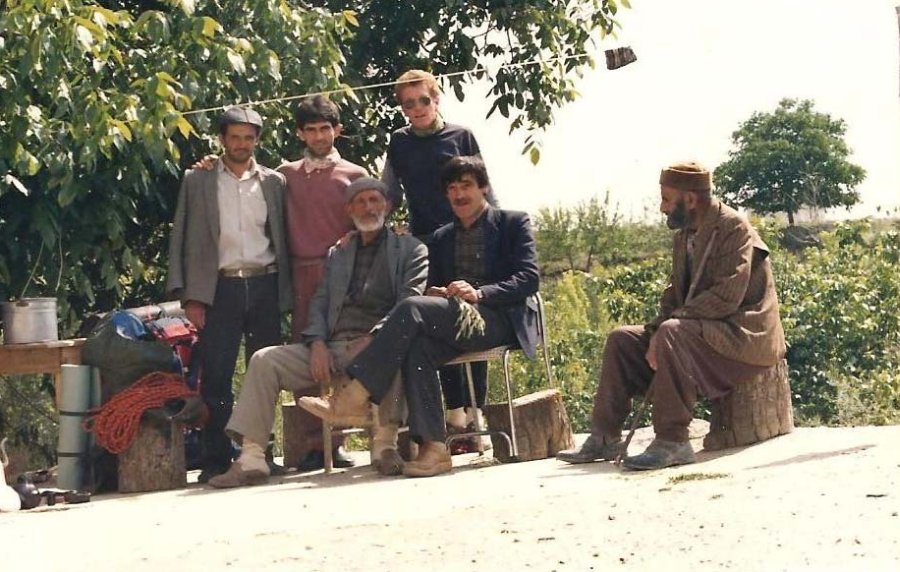 Mehmet Ağa'nın bahçesinde (1988-90)