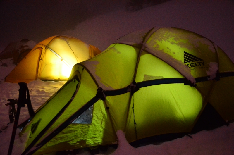 Akşam kamp yeri ve ilk festival çadırı