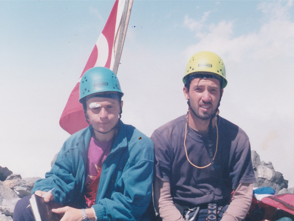 Kaçkar Zirve Büyük Buzul rotasından Nurettin ve Ibrahim Akçay. 1995 yada 1996