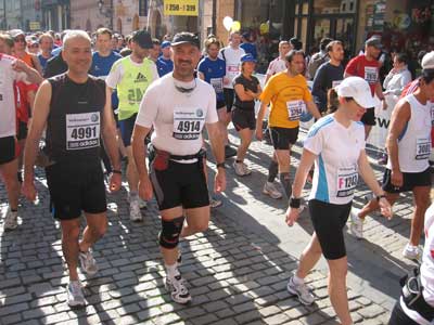 Haldun Aydıngün ve Cihan Çetinel Prag maratonunda start alıyorlar.