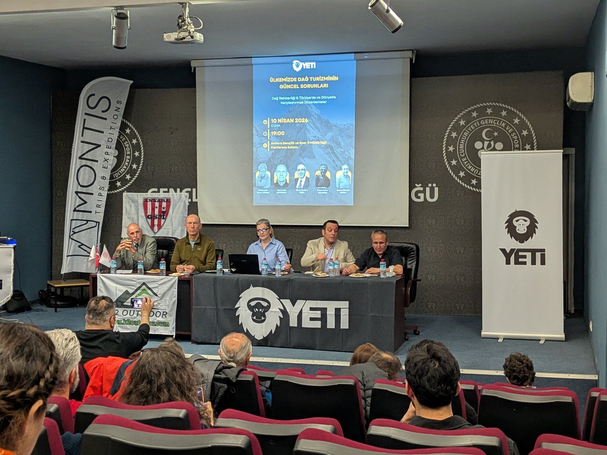 Konuşmacılar ve moderatör - Aykut Türem Arşivi